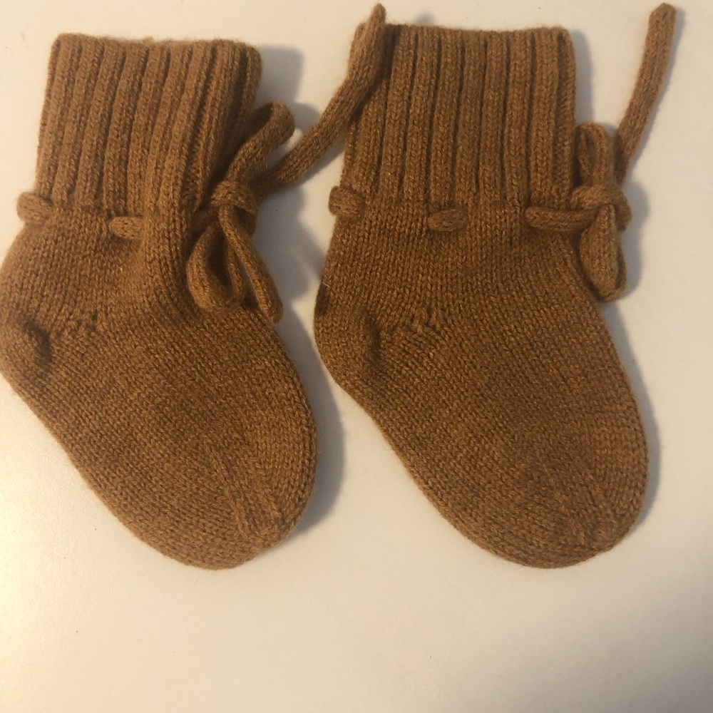 Wool Baby Booties - Picture 7 of 9